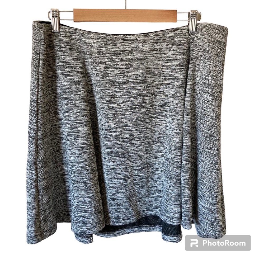 Torrid Marled Grey Heather Skater Skirt Size 1x - Picture 3 of 8